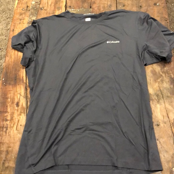 Columbia Other - Columbia Omni freeze “cooling” technology t